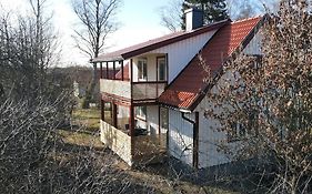 Lantlig Villa I Ljungbyhed